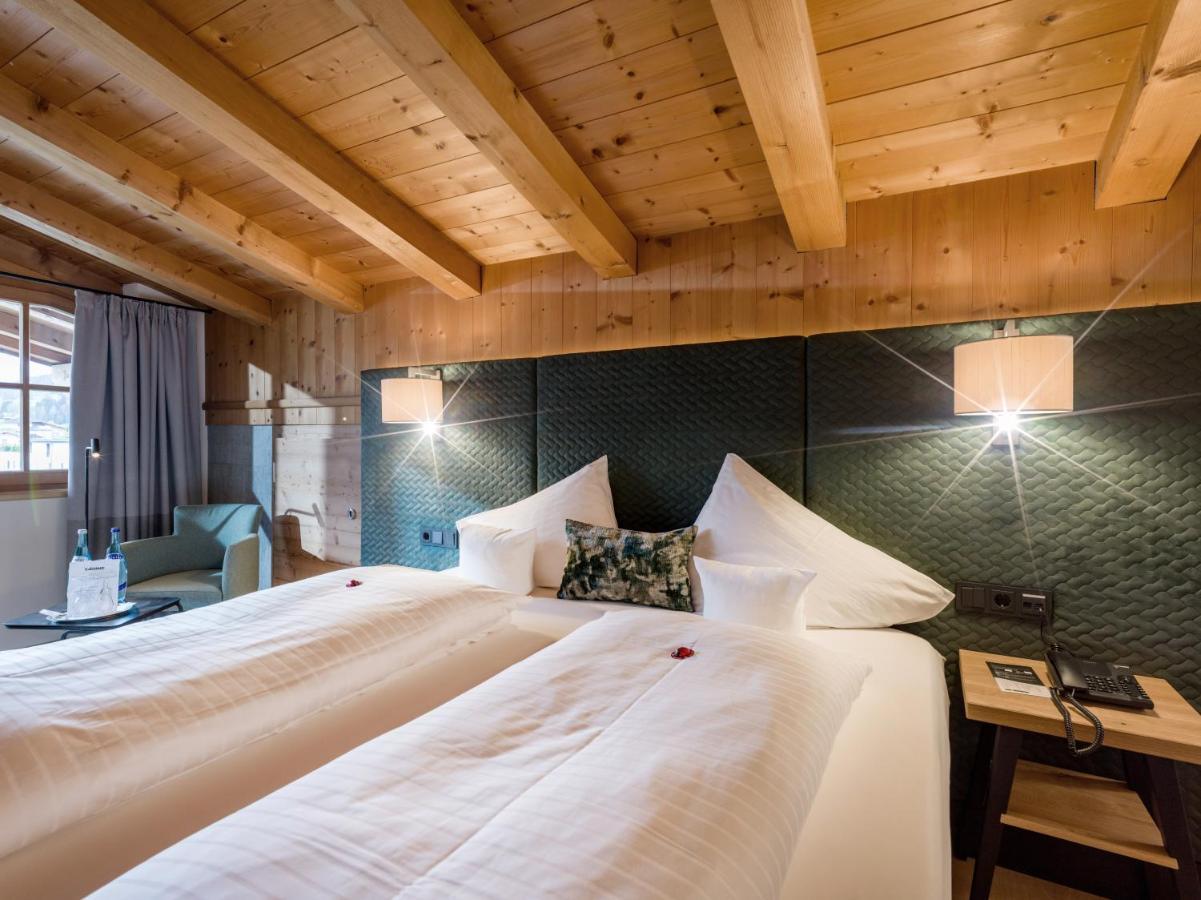 Hotel & Spa Sonne 4 Sterne Superior キルヒベルク・イン・チロル エクステリア 写真