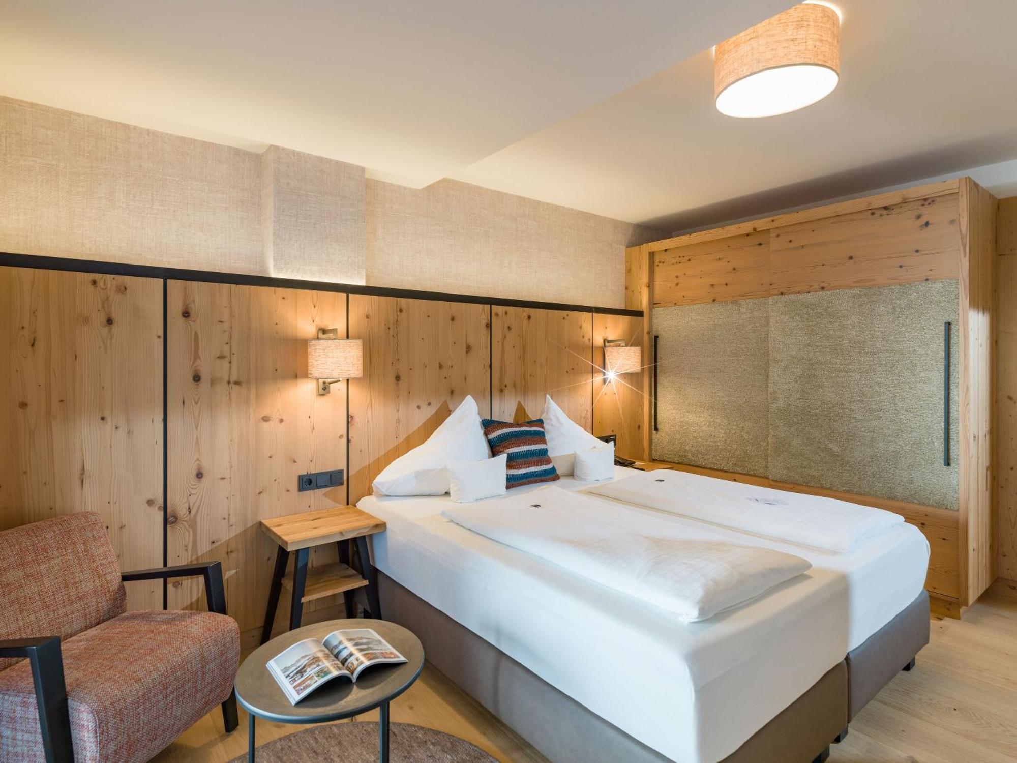 Hotel & Spa Sonne 4 Sterne Superior キルヒベルク・イン・チロル エクステリア 写真